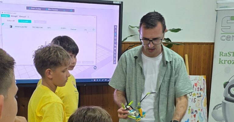 Radionica tehnologije i kreativnosti u Centru za mlade INPUT – djeca dizajnirala i printala vlastite privjeske!