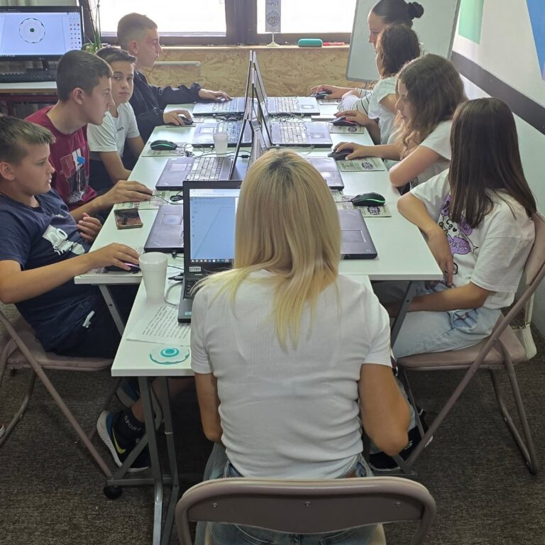 Radionica “Sjećanje kroz znanje i modeliranje” uspješno realizovana u Centru za mlade INPUT