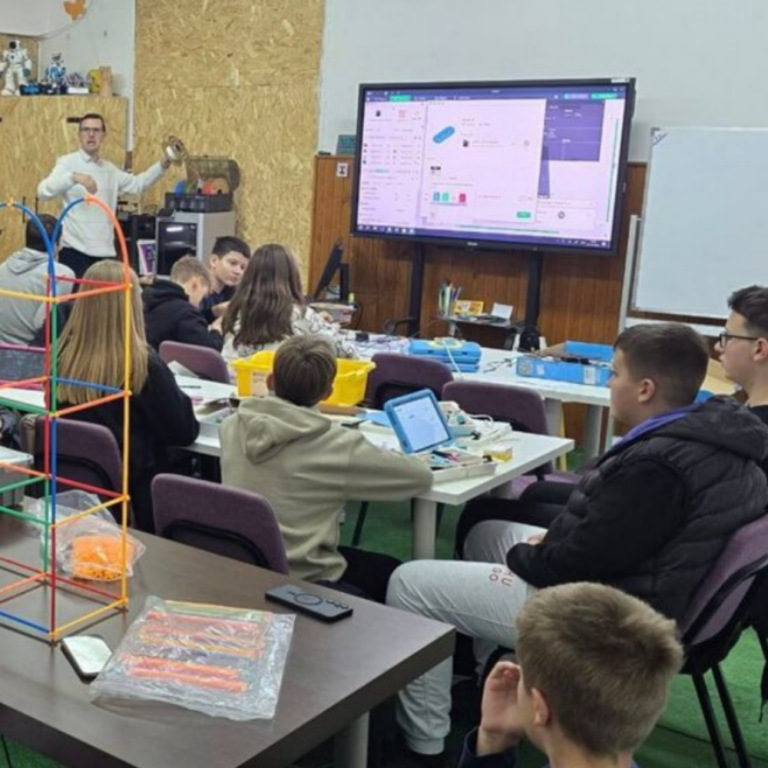 STEM CAMP – Istraži, nauči, kreiraj | Naukom do novih vještina